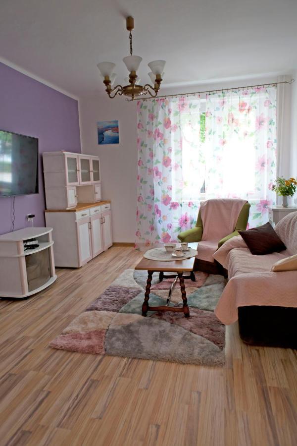Klimatyczny Apartament Na Mazurach ギジツコ エクステリア 写真